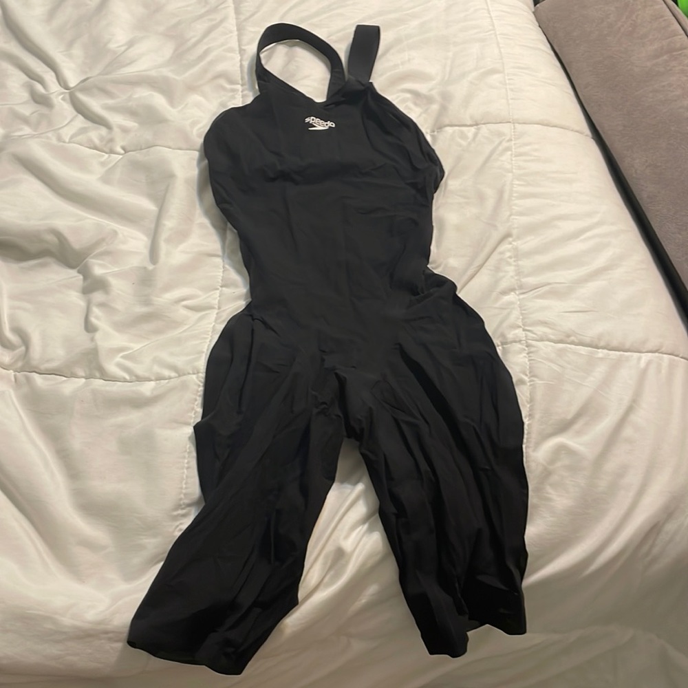 Speedo LZR Pure Valor Closed-back Kneeskin